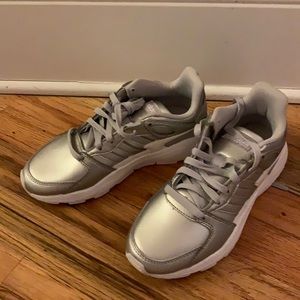 Adidas silver shoes size 5 1/2